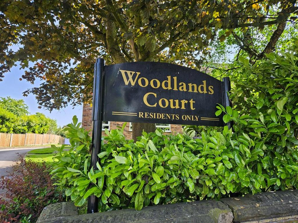 Woodlands Court