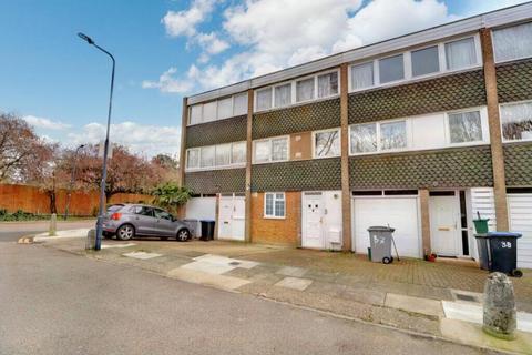 4 bedroom terraced house to rent, Clement Close, Brondesbury Park, London, NW6