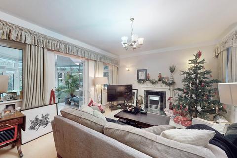 5 bedroom detached house for sale, Totteridge Green, London, N20