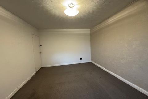 2 bedroom flat to rent, No Deposit Option, Acorn Court, Ilford, IG2