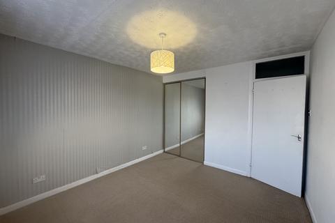 2 bedroom flat to rent, No Deposit Option, Acorn Court, Ilford, IG2