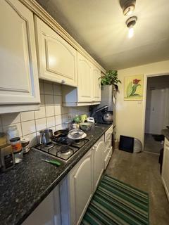 2 bedroom terraced house to rent, Gordon Road, Barking IG11