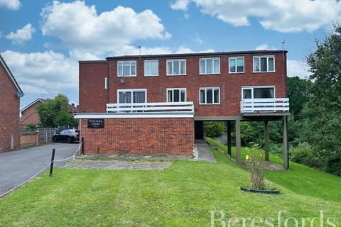 Berkeley Drive, Hornchurch, RM11