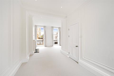 3 bedroom apartment to rent, Cadogan Place, London, SW1X