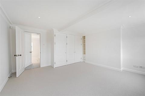 3 bedroom apartment to rent, Cadogan Place, London, SW1X