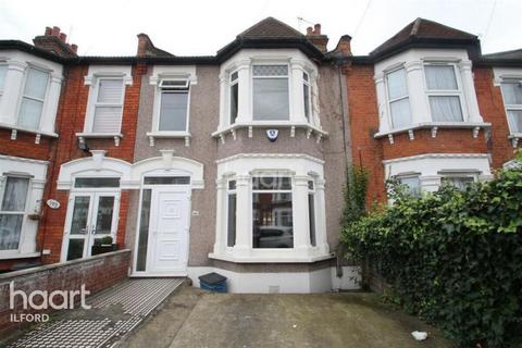 3 bedroom detached house to rent, Windsor Road, ILFORD