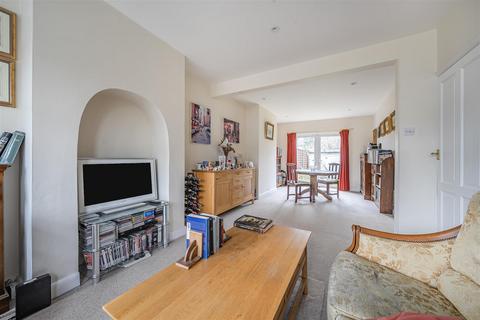 319 Tudor Drive, Kingston Upon Thames, KT2 5PF
