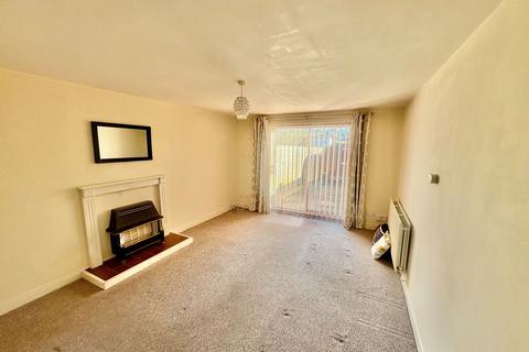 2 bedroom end of terrace house to rent, King Street, Stourbridge DY9