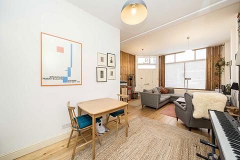 1 bedroom flat for sale, North Cross Road, London SE22