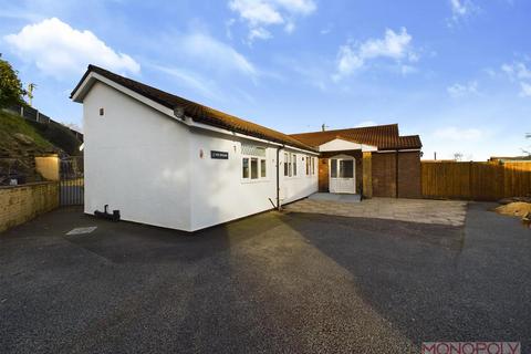 5 bedroom detached bungalow for sale, Coed Efa Lane, New Broughton, Wrexham