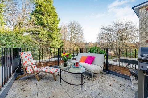 2 bedroom flat for sale, Fortune Green Road, West Hampstead