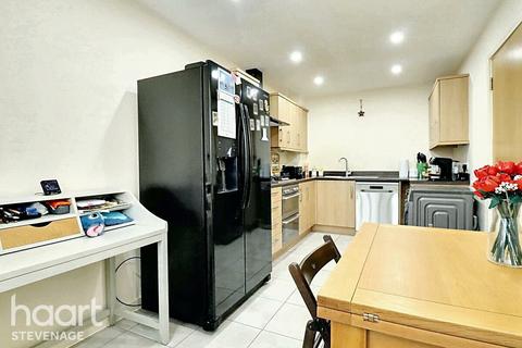 9 Brimstone Drive, Stevenage, SG1 4FX