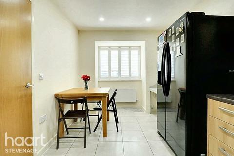 9 Brimstone Drive, Stevenage, SG1 4FX