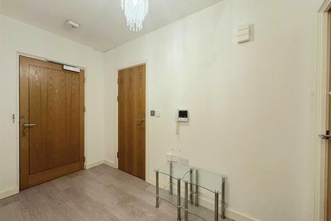 2 bedroom apartment to rent, Matthews Close, Wembley Park