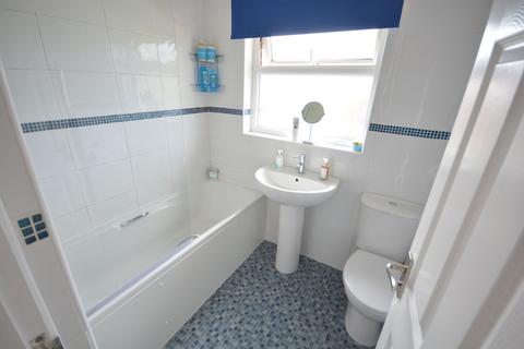 192 Kitchener Crescent, Poole, BH17 7HZ