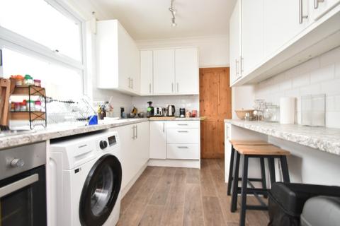 4 bedroom end of terrace house to rent, Neville Street, Norwich, NR2