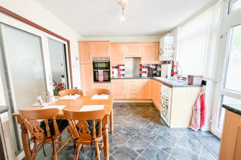 3 bedroom end of terrace house for sale, Leinster Avenue, Bristol