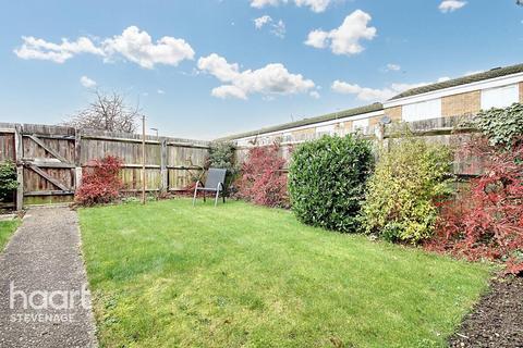 3 bedroom end of terrace house for sale, Beverley Road, Stevenage