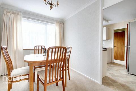 3 bedroom end of terrace house for sale, Beverley Road, Stevenage