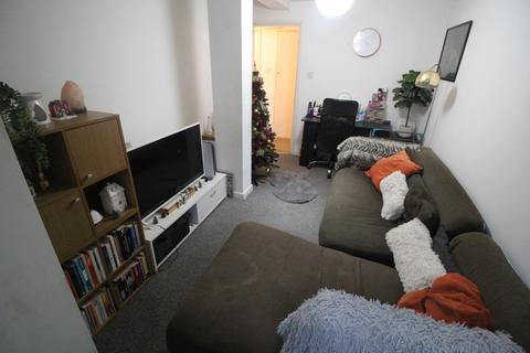 1 bedroom terraced house to rent, Flat 1 727 Christchurch Road, Bournemouth