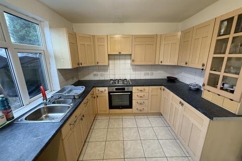 3 bedroom semi-detached house to rent, 93 Crowther RoadWolverhamptonWest Midlands