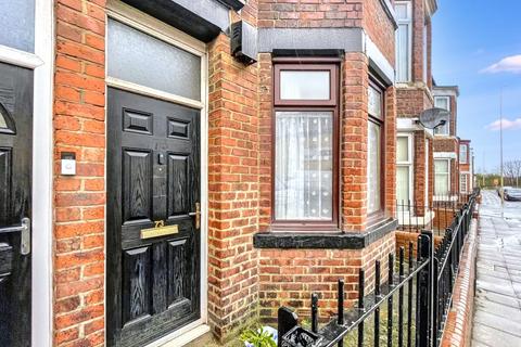 1 bedroom property for sale, Chichester Road, South Shields, Tyne and Wear, NE33 4AE