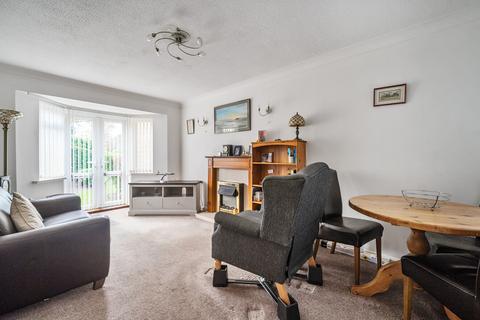 1 bedroom apartment for sale, Allingham Court, Summers Road, Godalming, Surrey, GU7