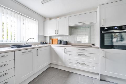 1 bedroom apartment for sale, Allingham Court, Summers Road, Godalming, Surrey, GU7