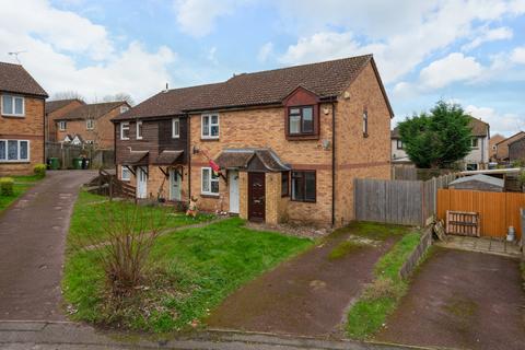 2 bedroom end of terrace house to rent, Murrain Drive, Downswood