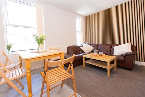 4 bedroom semi-detached house to rent, South Road, West Bridgford NG2