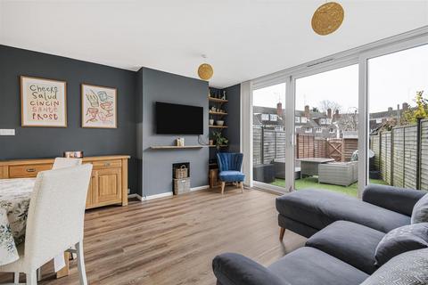 8 Upton Close, Henley-on-thames, RG9 1BT