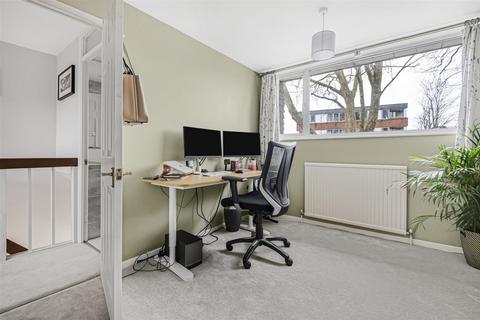 8 Upton Close, Henley-on-thames, RG9 1BT