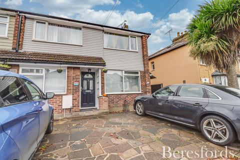 1 bedroom maisonette for sale, Ongar Road, Brentwood, CM15