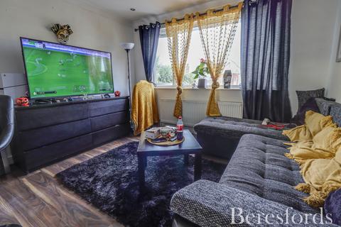 1 bedroom maisonette for sale, Ongar Road, Brentwood, CM15