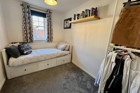 2 bedroom apartment to rent, Redgrave Close, Gateshead