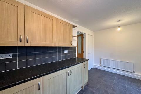 2 bedroom end of terrace house to rent, Thrupp Close, Milton Keynes MK19