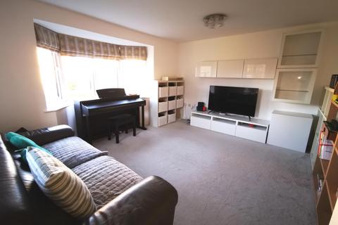 3 bedroom detached house to rent, Charlotte Place, Longbenton, Newcastle upon Tyne, NE12