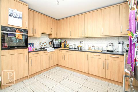 3 bedroom semi-detached house for sale, Crown Road, Clacton-on-Sea, Essex, CO15