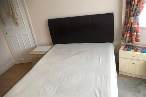 1 bedroom in a house share to rent, Exeter Road, Harrow HA2