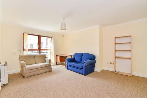 2 bedroom flat for sale, Russell Place, Canada Water, London, SE16