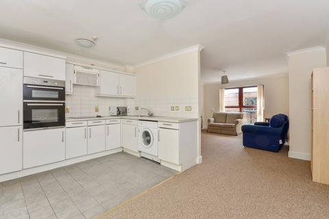 2 bedroom flat for sale, Russell Place, Canada Water, London, SE16