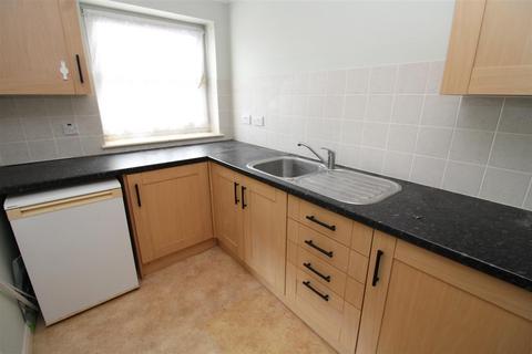 2 bedroom flat for sale, Norfolk Road, Littlehampton