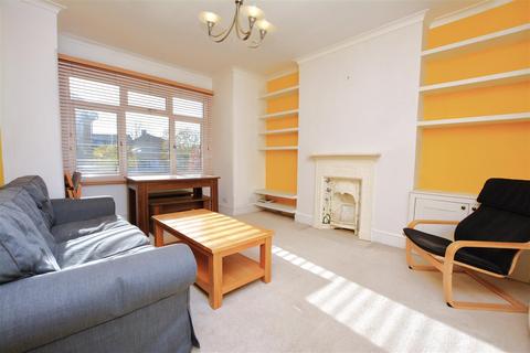 2 bedroom maisonette to rent, Lyveden Road, Colliers Wood SW17