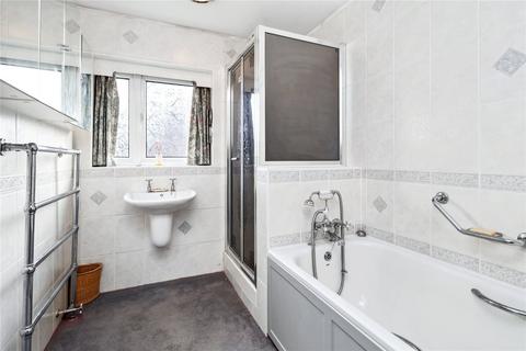 40 Lodge Close, Stoke D'abernon, Cobham, KT11 2SQ