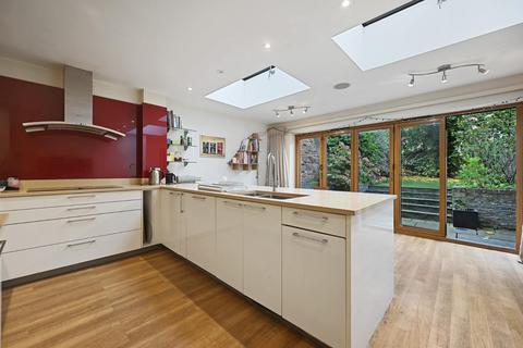 6 bedroom terraced house to rent, Aynhoe Road, Brook Green, London, W14