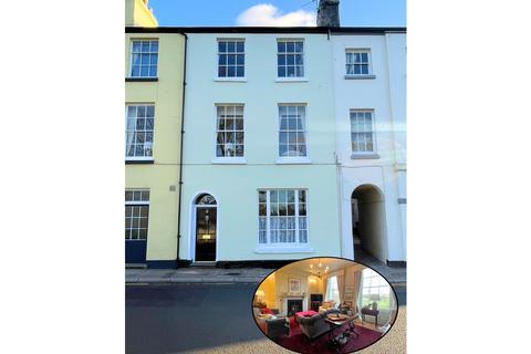 3 bedroom townhouse for sale, Priory Street, Monmouth, NP25