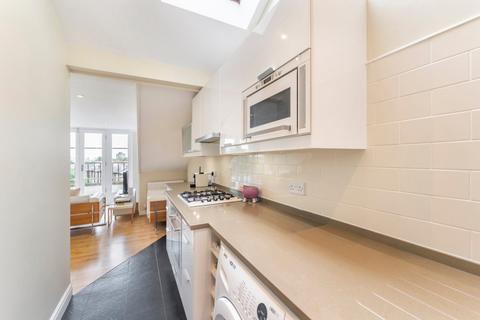 3 bedroom flat for sale, Claridge House, Belsize Park, Belsize Park, London