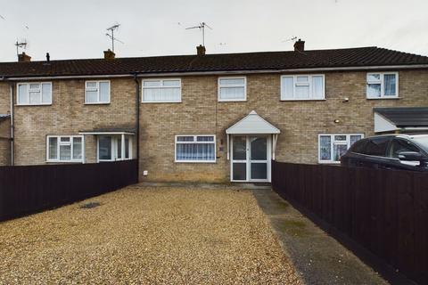 3 bedroom terraced house to rent, Fir Road, Thetford, IP24