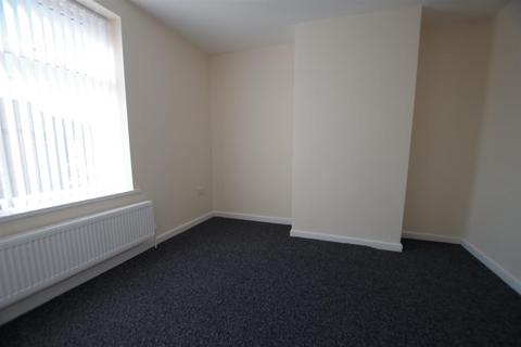 3 bedroom townhouse to rent, Fairbank, Shipley