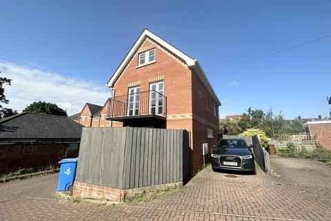 4 bedroom detached house to rent, Cobbold Mews, Ipswich IP4